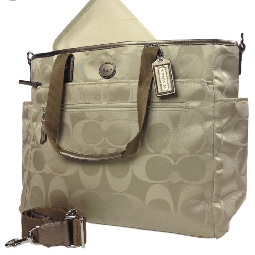 Authentic Coach Diaper Bag 🌟Final offer🌟